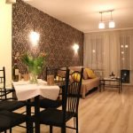 Décor Tricks To Brighten A Dull Interior