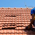 Tips On How To Manage When Your Roof Starts Leaking
